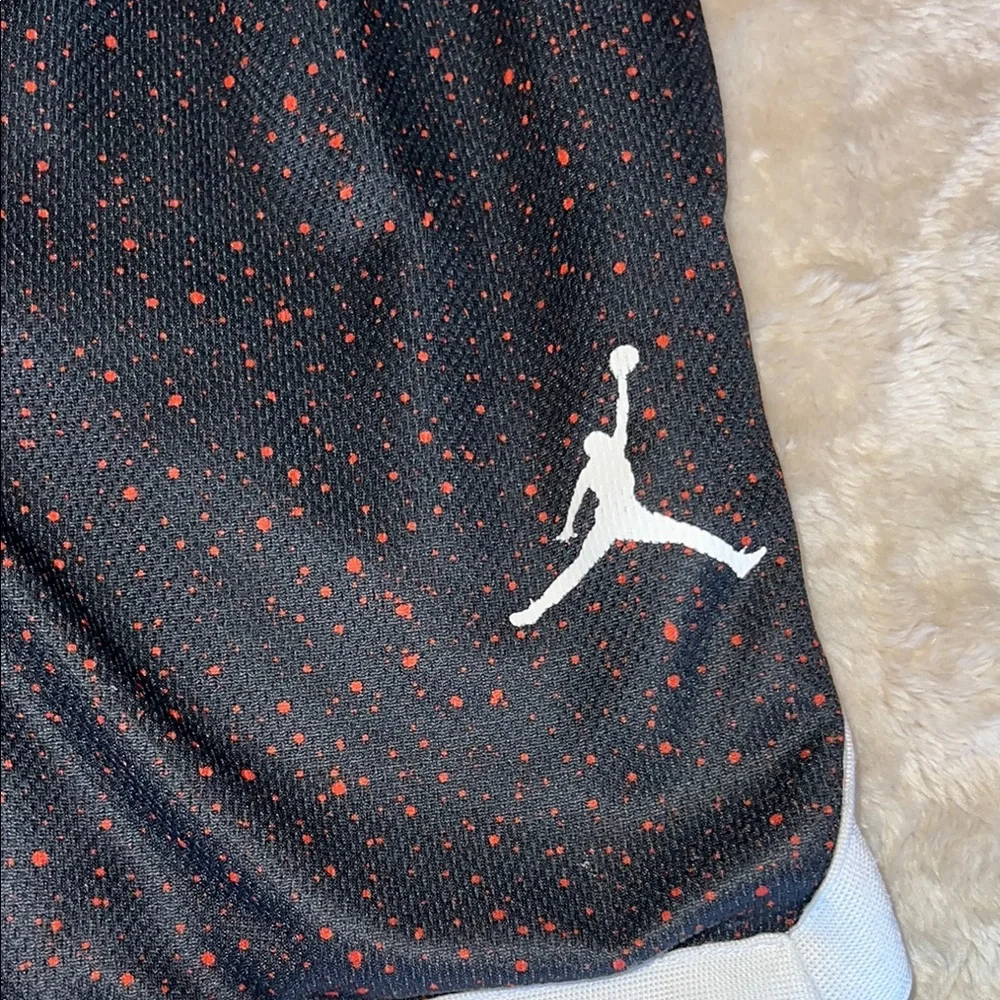 Jordan Black Shorts with Neon and White‎ Details - Picture 4 of 9